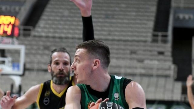 Γκάι τοποθέτηση Ιταλών