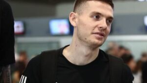 Κάιλ Γκάι δηλώσεις με αυτοπεποίθηση