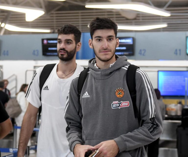 Παναθηναϊκός αποθέωση αναχώρηση