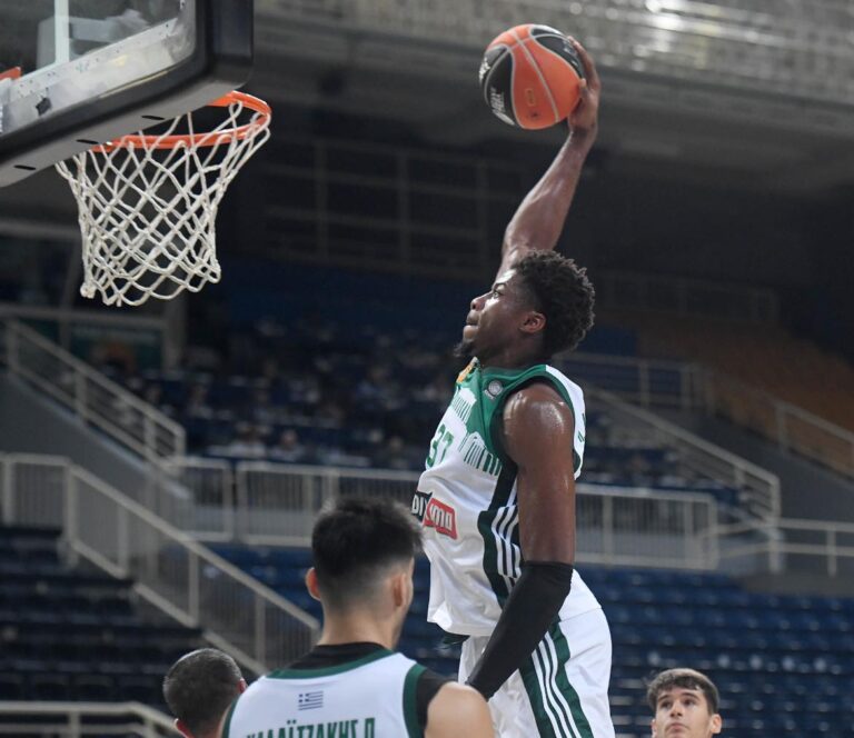 Παναθηναϊκός κάρφωμα Κώστα