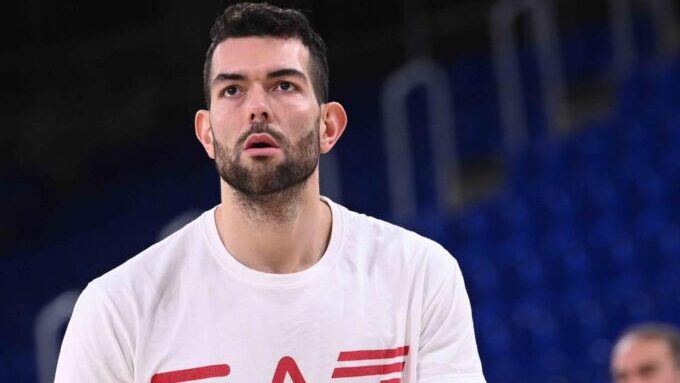 Αρμάνι απουσίες