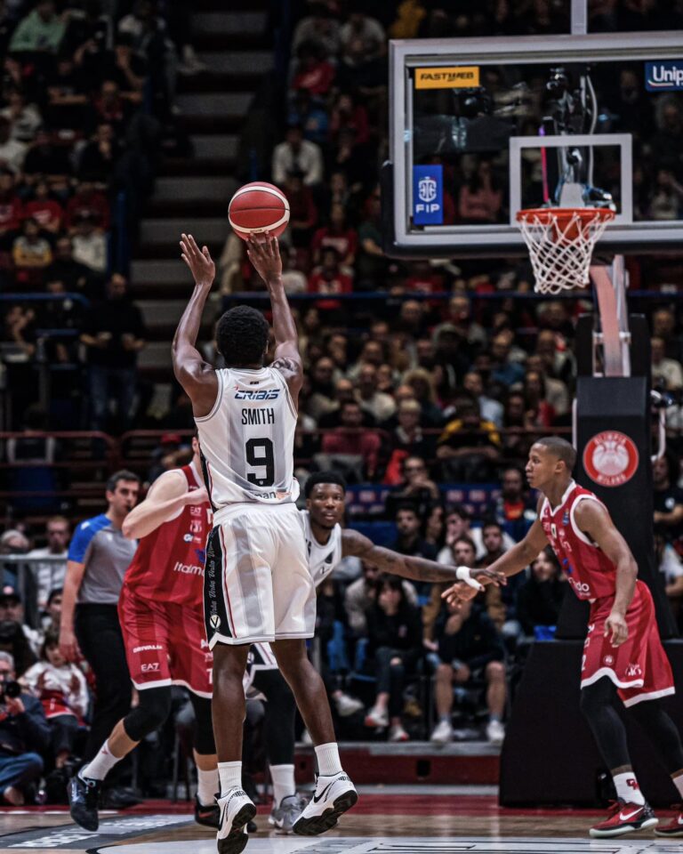 Τζαλίν Σμιθ μετακίνηση