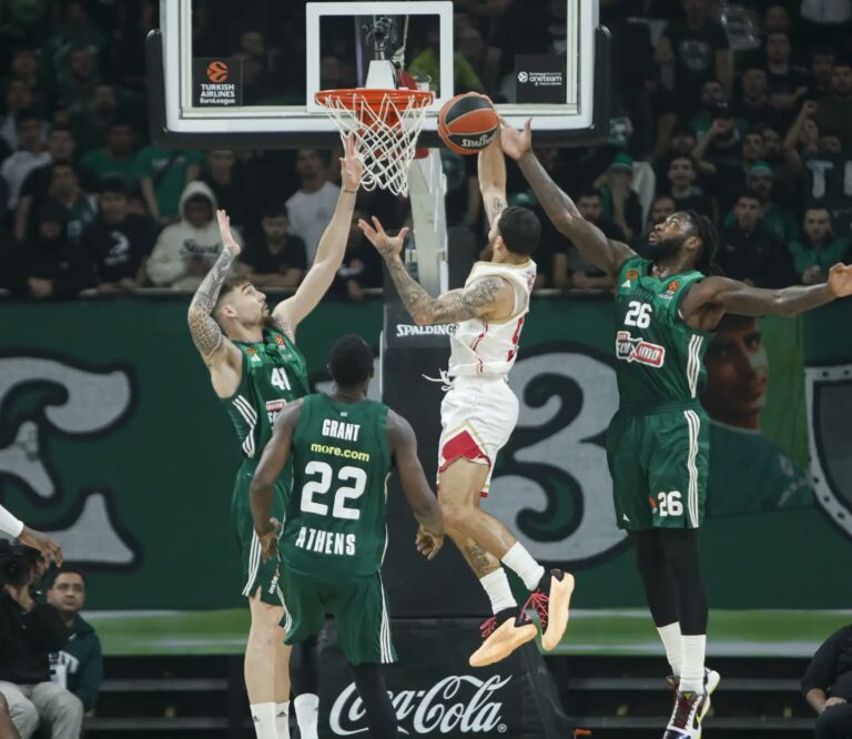 Μάικ Τζέιμς