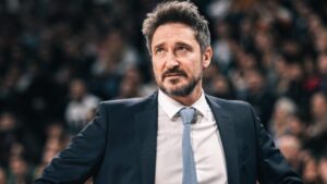 Τόνι Πάρκερ κατά κόουτς