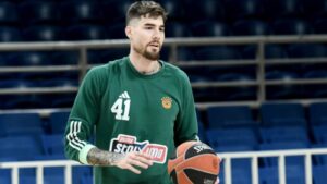 Ερνανγκόμεθ τρίποντα