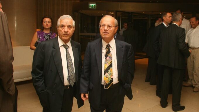 Σάβιτς για Γιαννακόπουλους