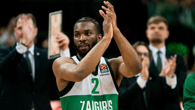 Κίναν Έβανς μεταγραφικό