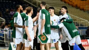 Νέιτ Ουόλτερς απόσυρση από ενεργό δράση