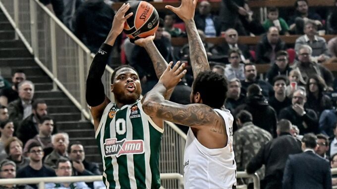 Ντεσόν Τόμας