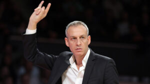 Λορέντζο Μπράουν Μακάμπι μένει ελεύθερος