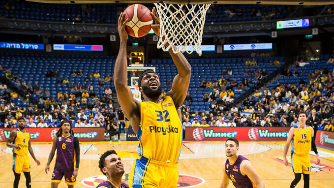 Μακάμπι πτήση άφιξη