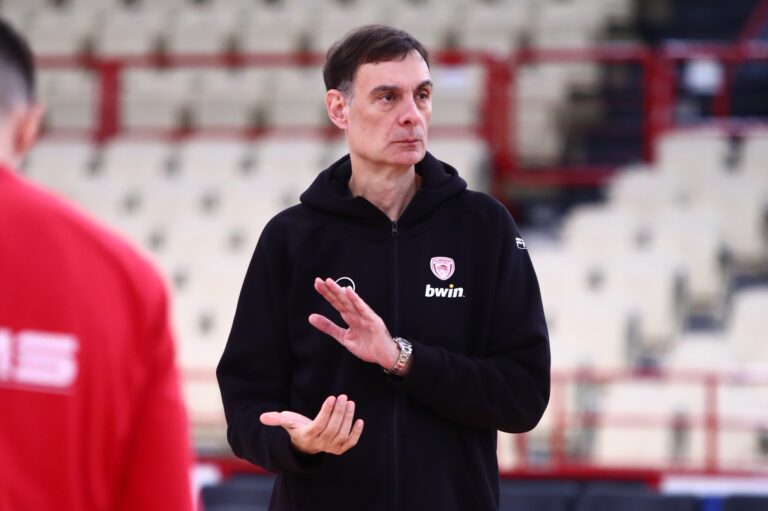 Μπαρτζώκας Τσαρούχα βολές και διαμαρτυρίες