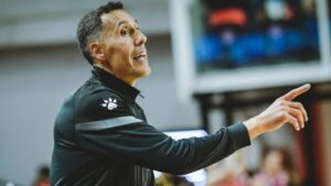 Πριχιόνι κατά Αταμάν