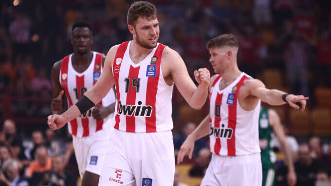 Σάσα Βεζένκοφ Αταμάν