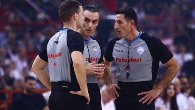 παρατηρητής διαιτησίας