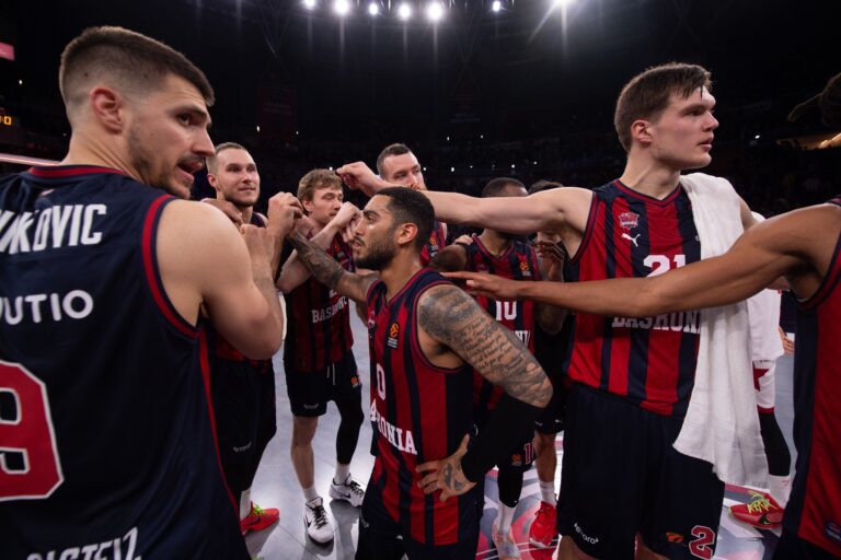 Mπασκονια Χάουαρντ