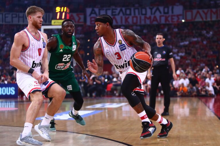 Αϊζάια Κάνααν έφυγε