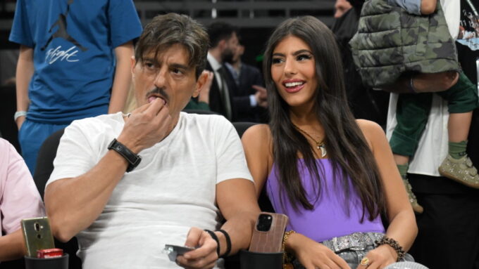 Δέσποινα Γιαννακοπούλου γλέντι σε σχόλιο