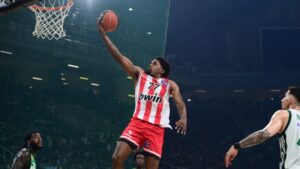 Τέταρτος τελικός Ολυμπιακός - Παναθηναϊκός παρατηρητής