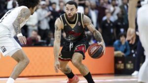 Μάικ Τζέιμς Μονακό βολές με Ολυμπιακό