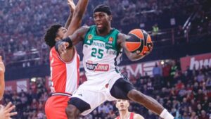 Σύντροφος Ναν αποθέωση για Κέντρικ