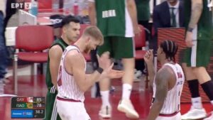 Σύζυγος Σλούκας σχόλιο για Σλούκας Κάνααν