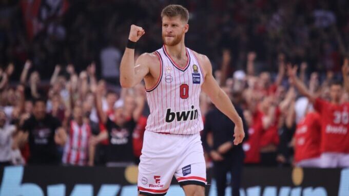 Τόμας Ούοκαπ