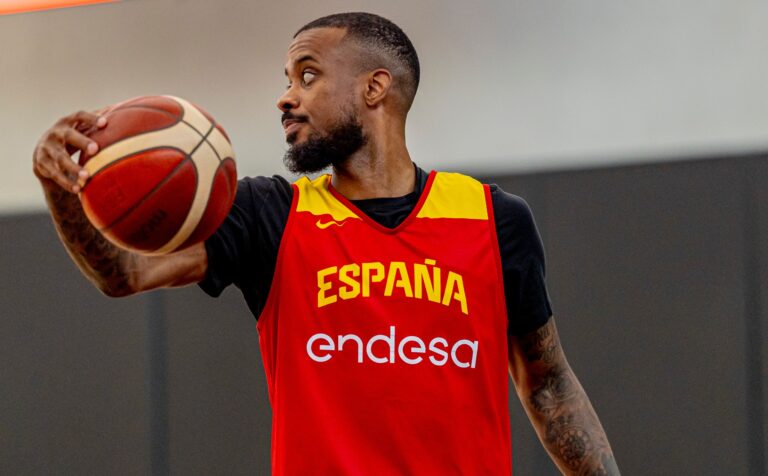 Λορενζο μπραουν Ισπανια