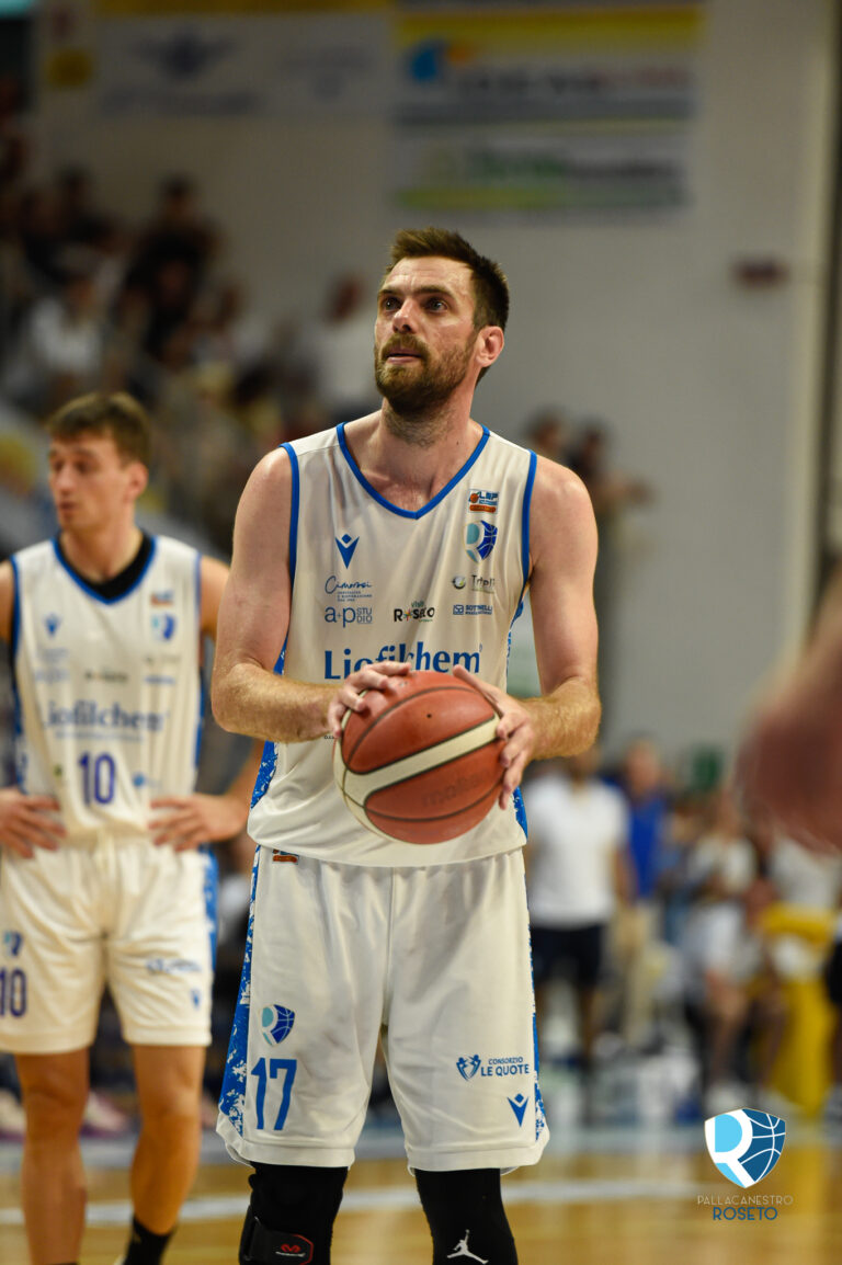 Μαντζαρης Σλουκας