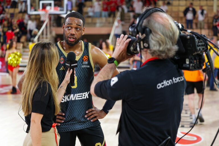 ΤΖΟΡΝΤΑΝ ΛΟΙΝΤ ΜΟΝΑΚΟ