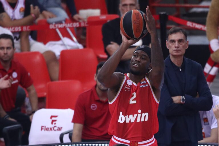 Μόουζες Ράιτ διαβατήριο μεθόδευση