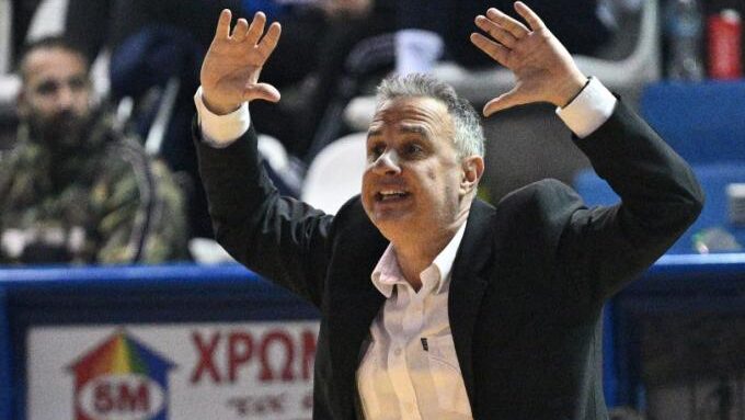 Μίχος νέος προπονητής μπάσκετ γυναικών