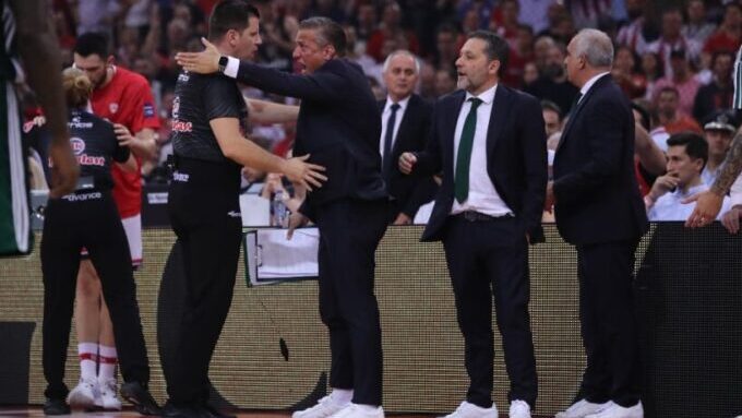 Τσενκ Γιλντιρίμ κατά Euroleague