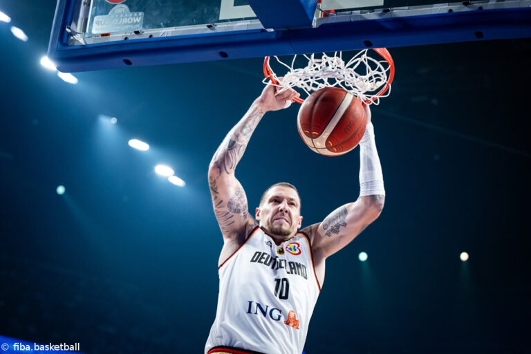 Τάις Παναθηναϊκός