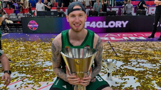 Balcerowski Panathinaikos tropaio