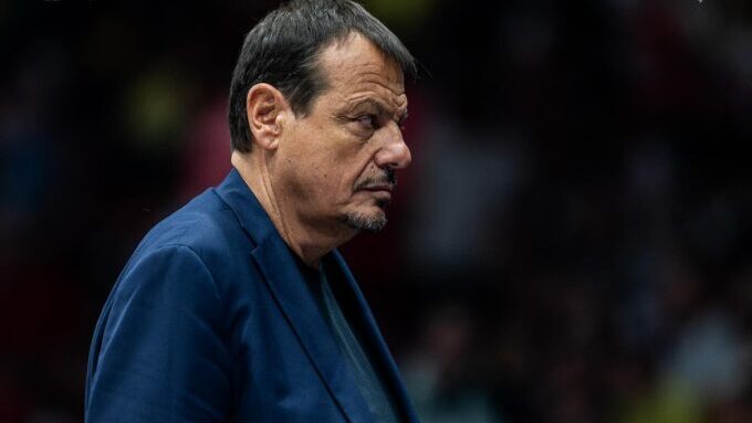 Έργκιν Αταμάν συνέντευξη τύπου με Ολυμπιακό