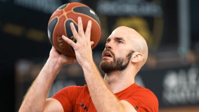 Νικ Καλάθης αποχώρηση από Μονακό για Παρτίζαν και Ομπράντοβιτς