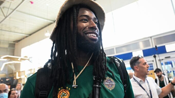 Παναθηναϊκός Άμπου Ντάμπι Ματίας Λεσόρ πτήση άφιξη