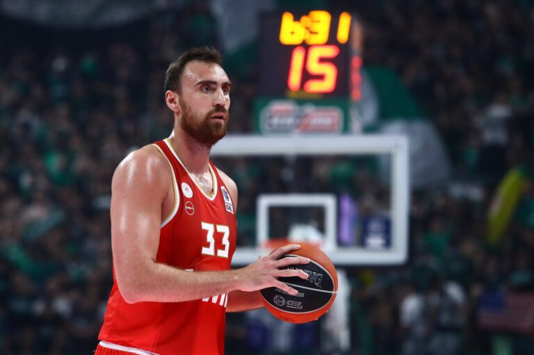 Μιλουτίνοφ Παναθηναϊκός