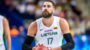 Γιόνας Βαλαντσίουνας