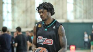 Ρισόν Χολμς ίωση Αυστραλία