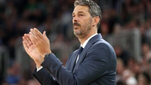 Ντουμπάι απουσία Μπέικον