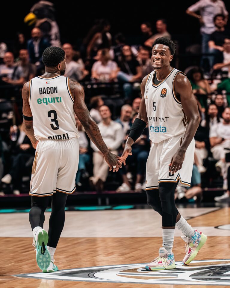 Ντουμπάι Μπέικον δηλώσεις